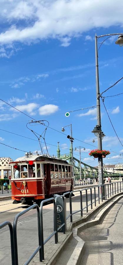 Cedar Inn Budapest - Palace District Zewnętrze zdjęcie