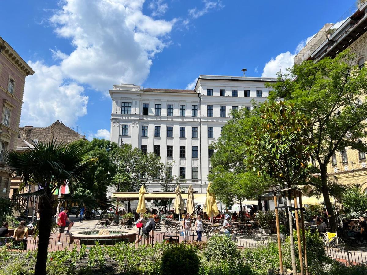 Cedar Inn Budapest - Palace District Zewnętrze zdjęcie