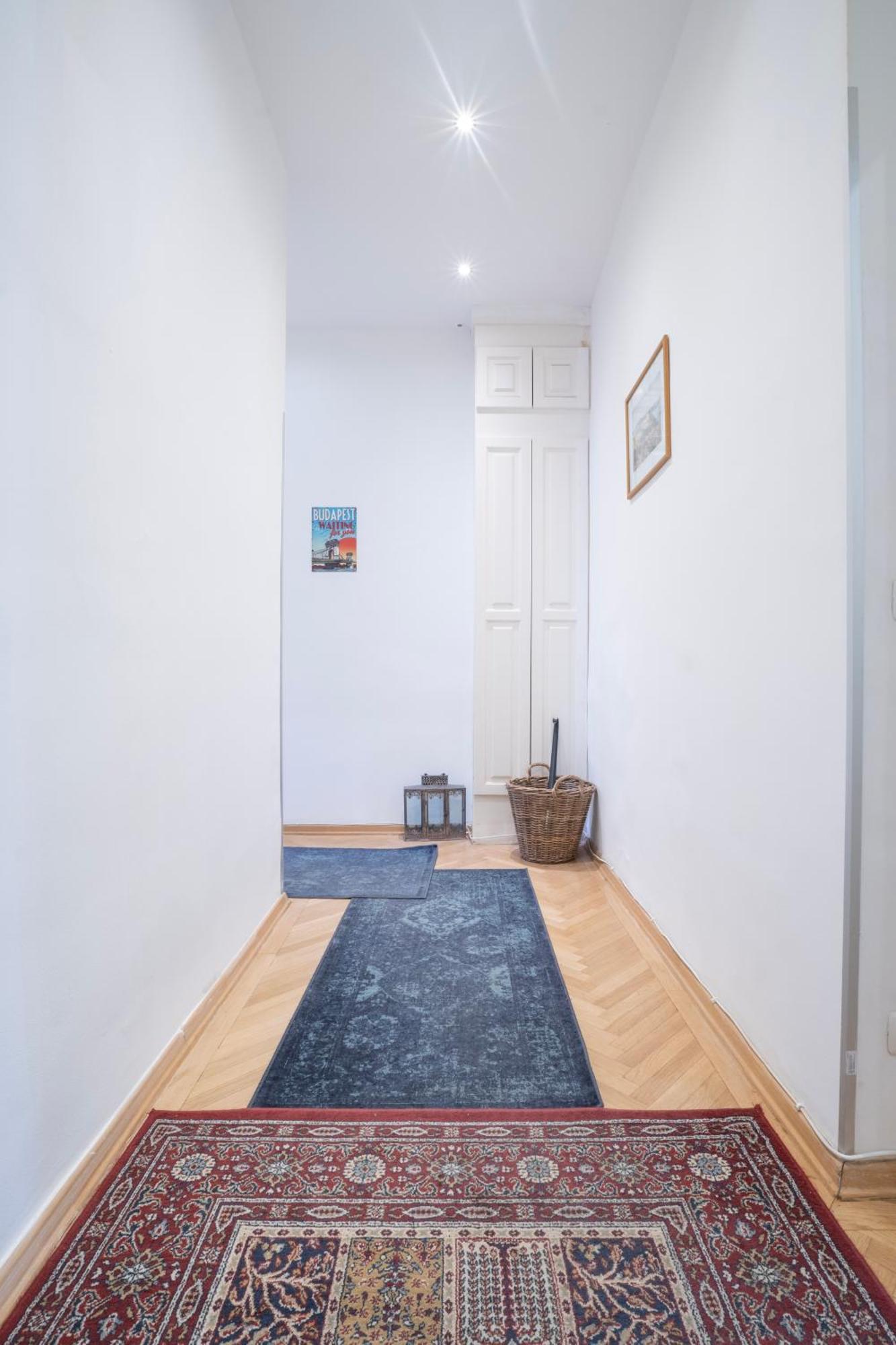 Cedar Inn Budapest - Palace District Zewnętrze zdjęcie