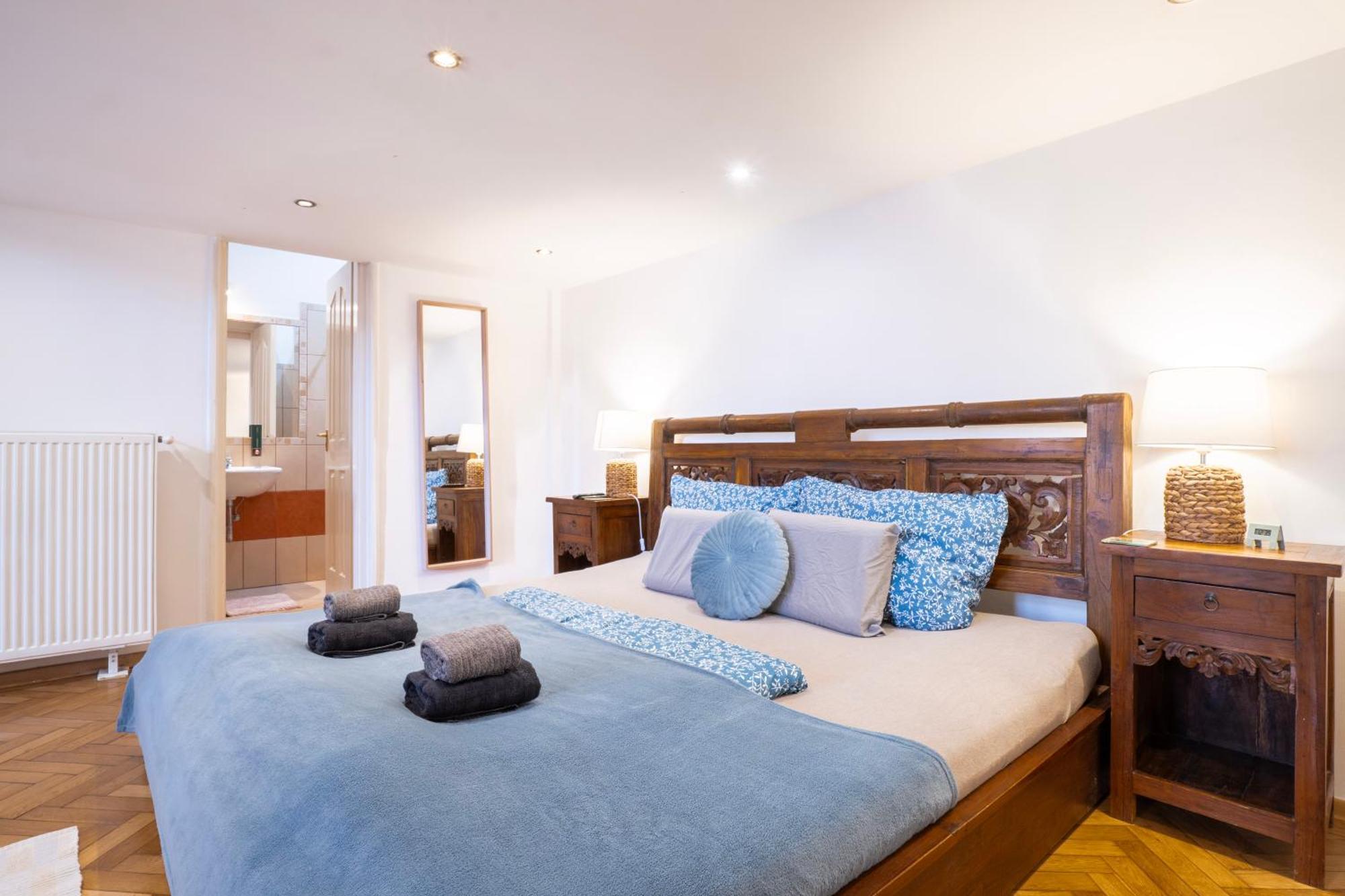 Cedar Inn Budapest - Palace District Zewnętrze zdjęcie