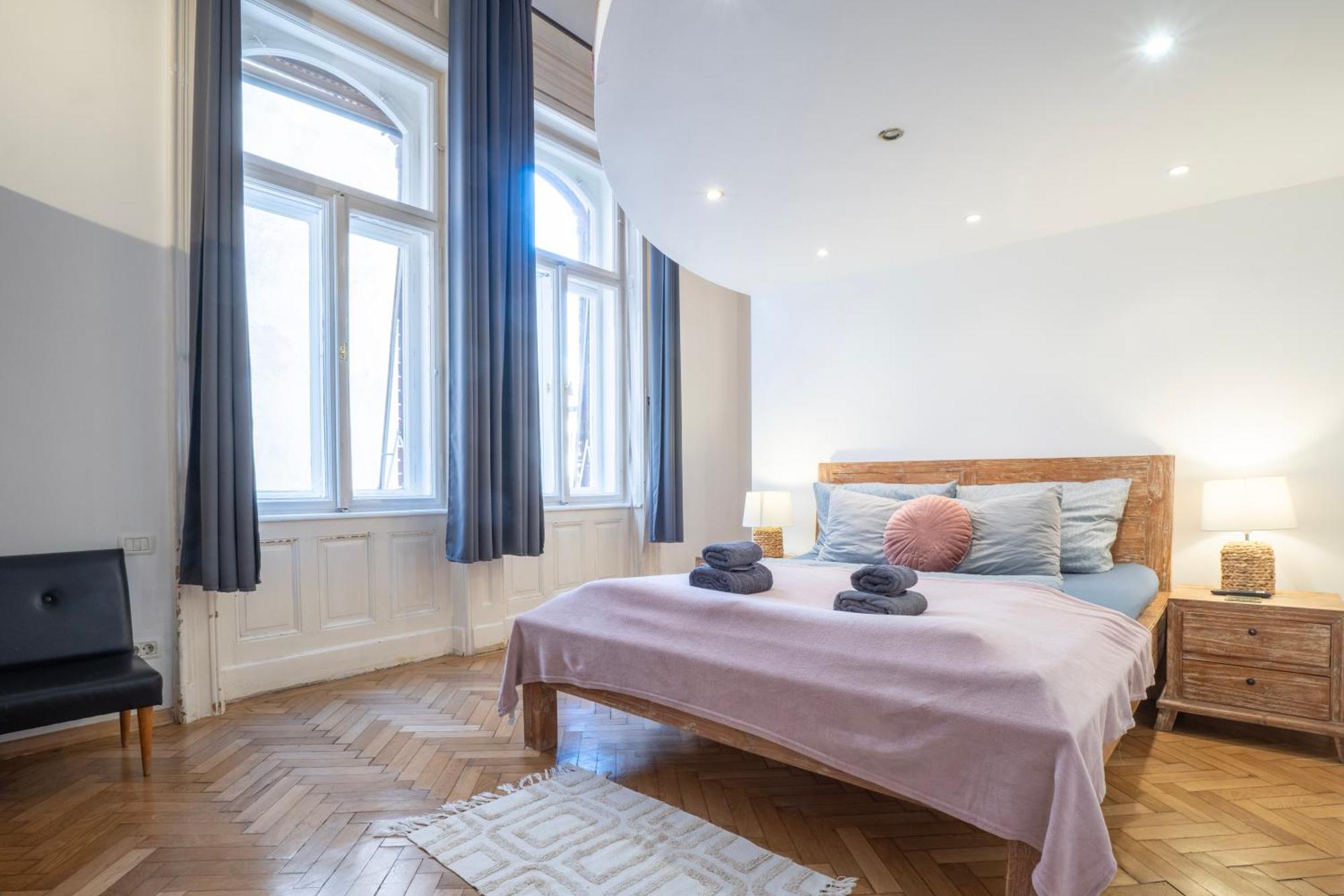 Cedar Inn Budapest - Palace District Zewnętrze zdjęcie