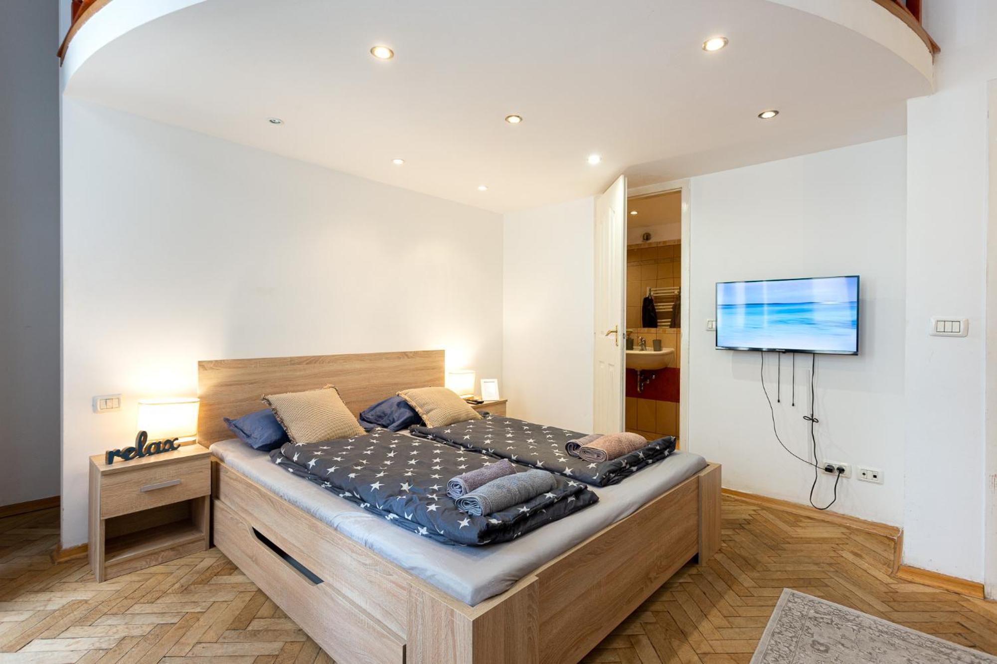 Cedar Inn Budapest - Palace District Zewnętrze zdjęcie