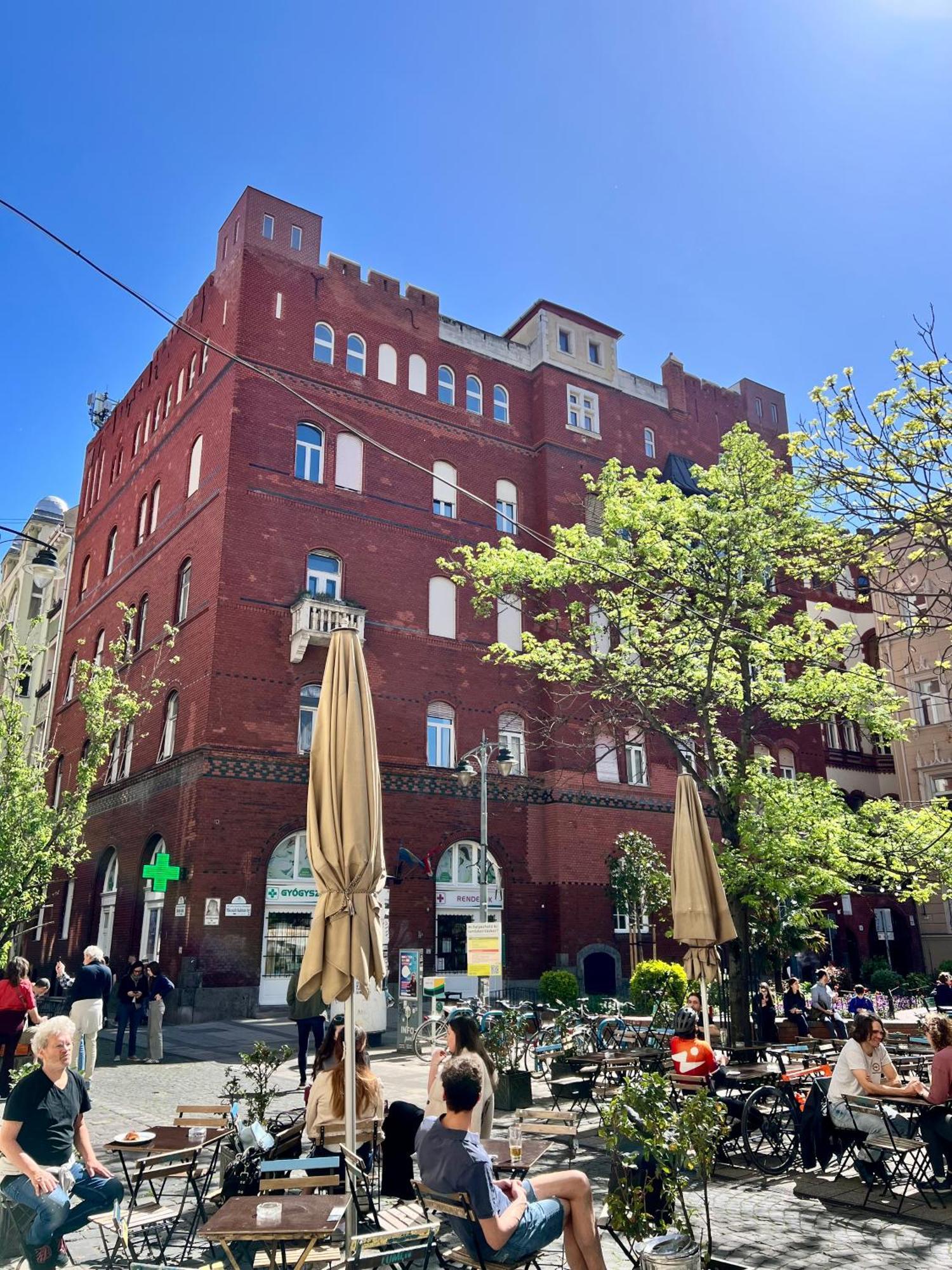 Cedar Inn Budapest - Palace District Zewnętrze zdjęcie